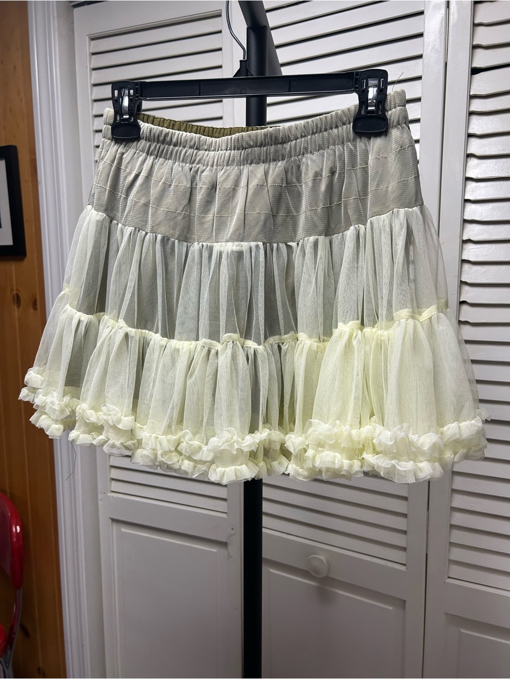 Nwot Urban Outfitters in cream Layered Tulle tutu Mini Skirt